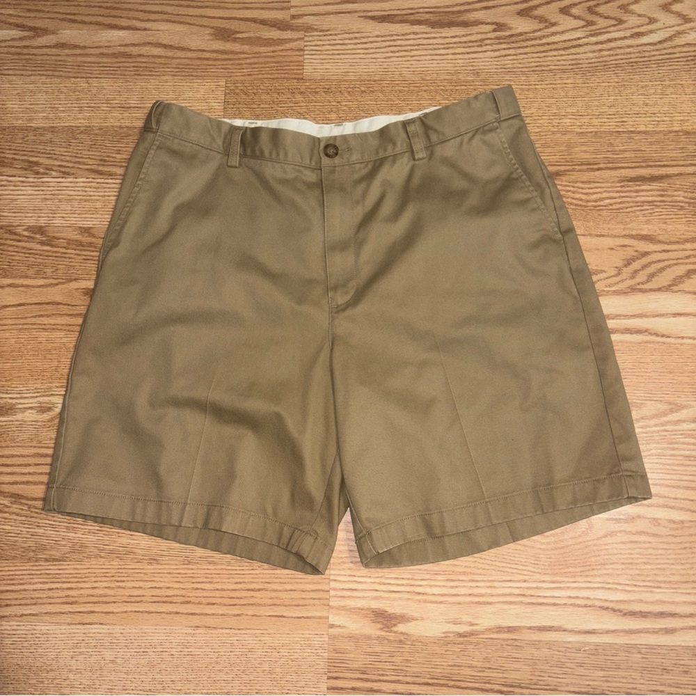 L.L. Bean Tan Flat Front Shorts Classic Style